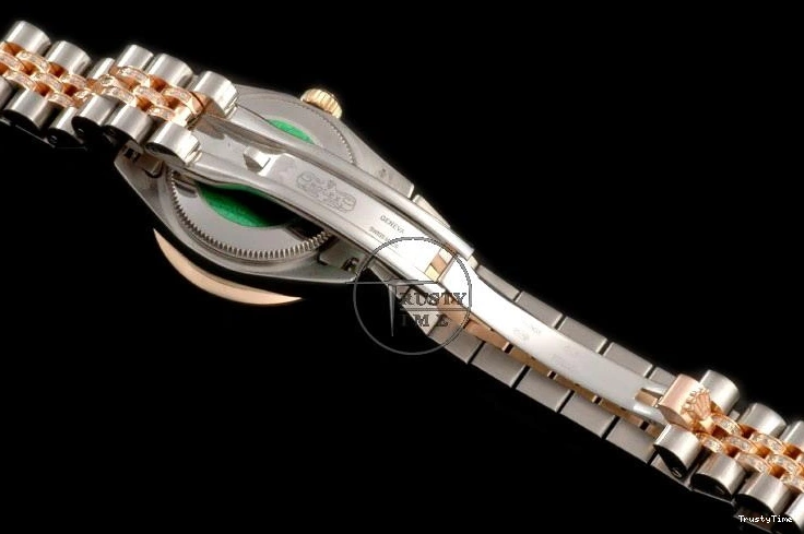 0104 WellDesigned RDJLD0046 – DJ Ladies 769